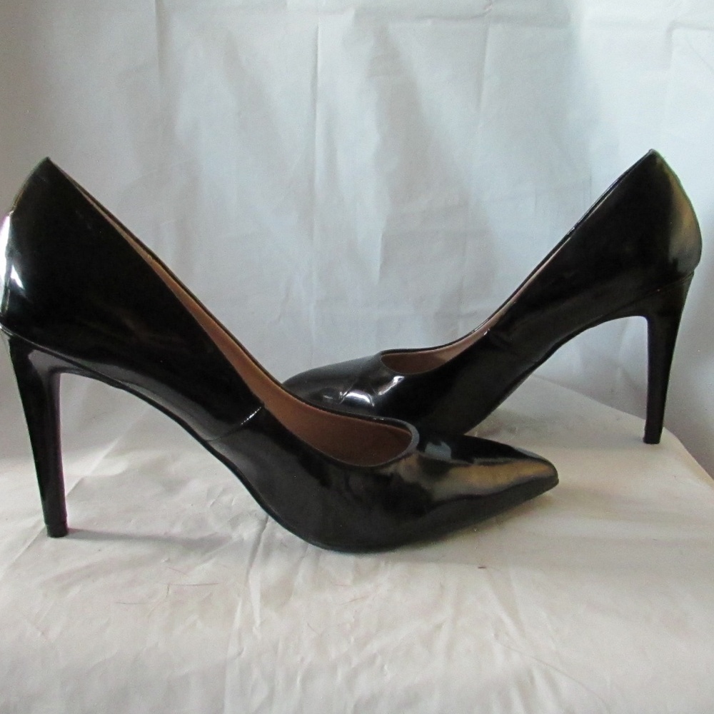 Madden Girl Black Heels - Picture 4 of 7